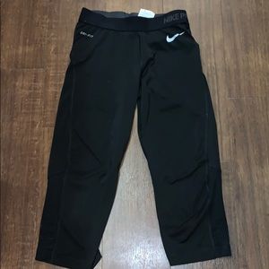 NIKE LEGGINGS 3/4 LENGTH SM